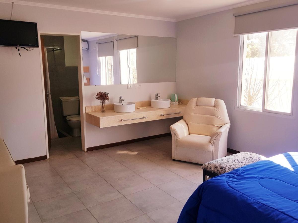Apart Hotel Savona Капила дел Монте Екстериор снимка