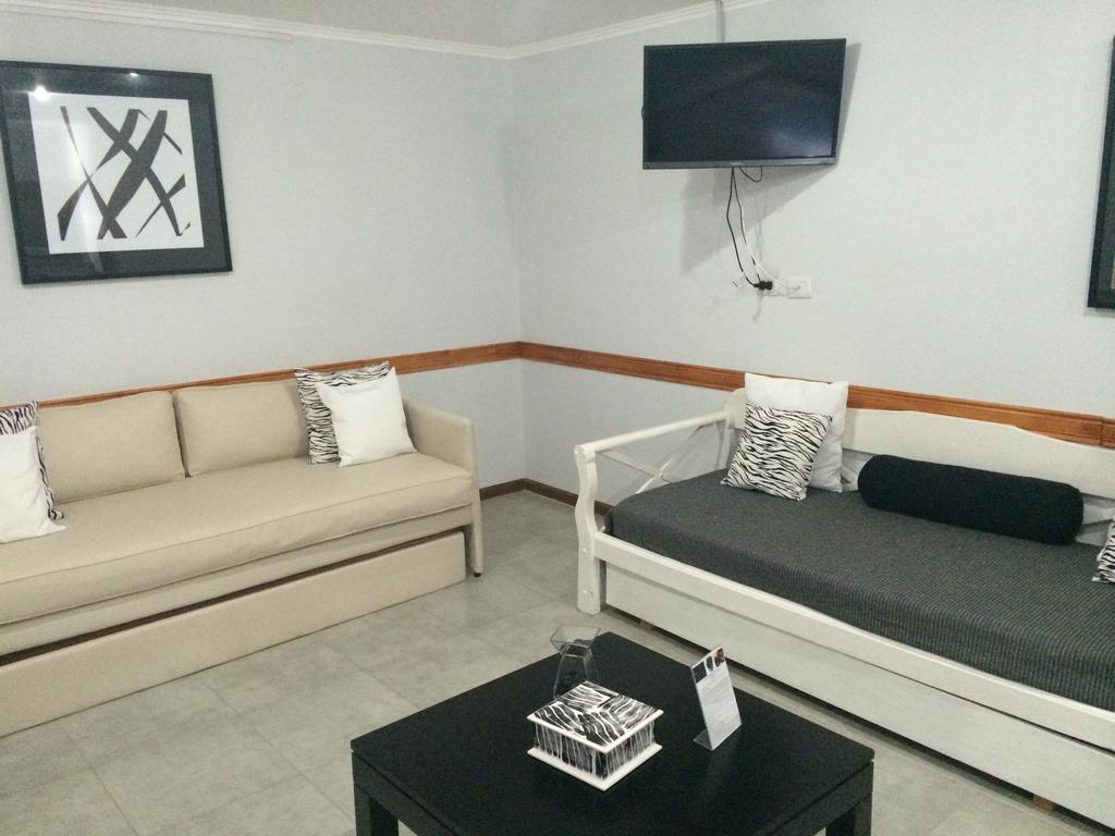 Apart Hotel Savona Капила дел Монте Екстериор снимка