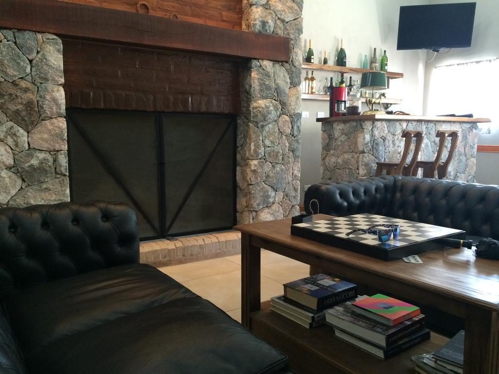 Apart Hotel Savona Капила дел Монте Екстериор снимка