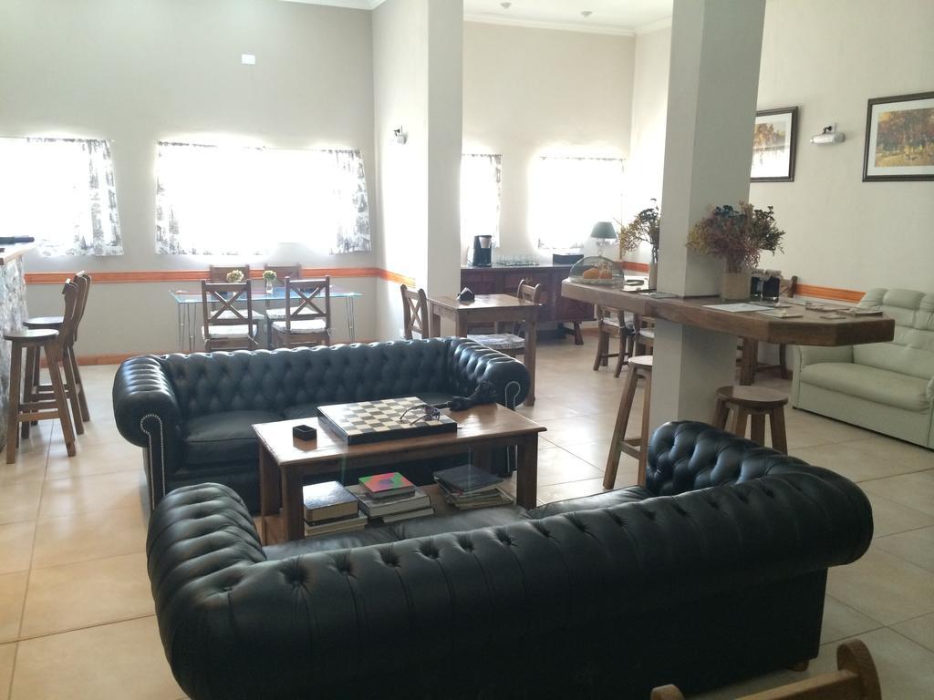 Apart Hotel Savona Капила дел Монте Екстериор снимка